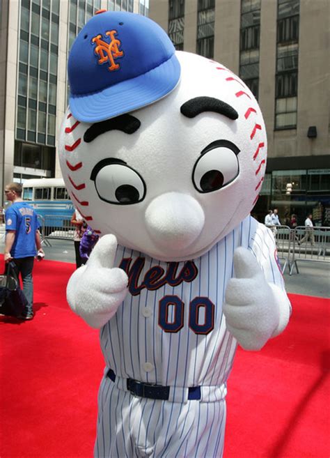 20 Best Sports Mascots Of All Time