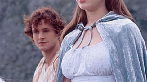 Ella Enchanted Review Synopsis Book Tickets Showtimes Movie