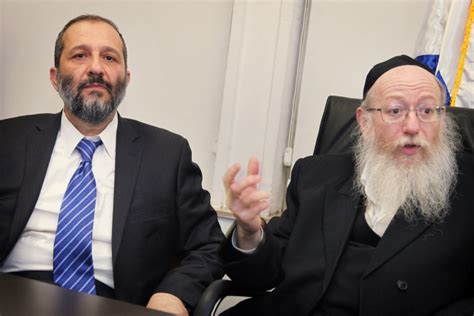 And this time there is one more additional light: ?דעה: למי דואג נפתלי בנט