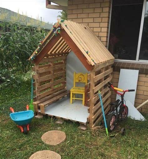 Outdoor Den With Pallets Wooden Pallet Projects Wooden Pallet