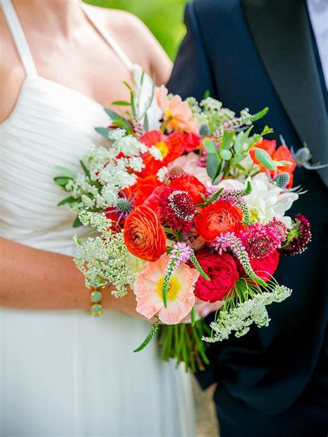 If you want to make your wedding day special, you should buy a bouquet for your bride. Bright Bridal Bouquets Are the Latest Wedding Flower Trend
