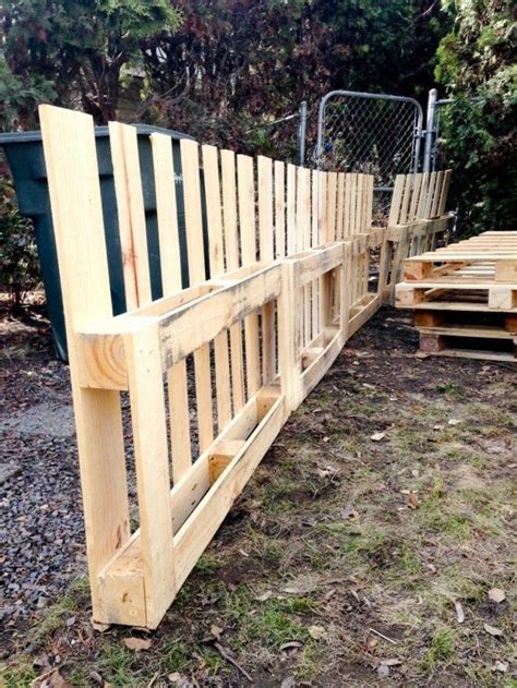 Whether you want to build a fence for privacy, security or both, i hope that this information will help you achieve just that. 15 Beautiful Do-It-Yourself Pallet Gardens That You're Sure To Love | Diy garden fence, Wood ...