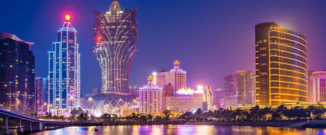 2 the public holiday standard in the public holidays act 2010 provides that when australia day (26 january) falls on a saturday or sunday, there will be no public holiday on that day and instead the. Macau Public Holidays - PublicHolidays.asia