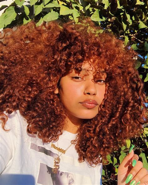 𝖒𝖔𝖒𝖔🇵🇷🇩🇴 on instagram “hair always in my face” ginger hair color dyed curly hair curly hair