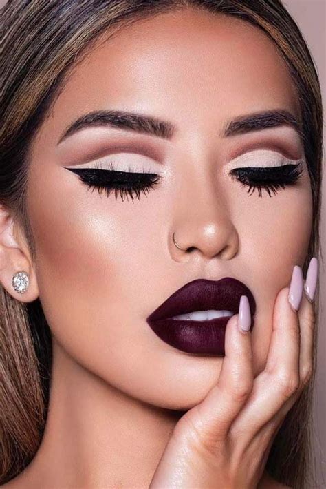 Best Fall Makeup Looks And Trends For Dark Lip Makeup Fall