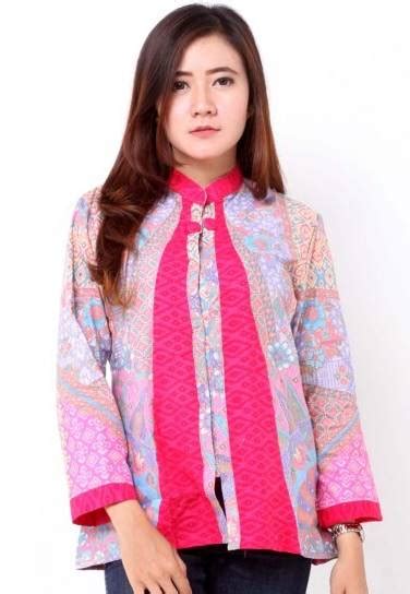 10 Model Baju Batik Wanita Lengan Panjang Terbaru 2020