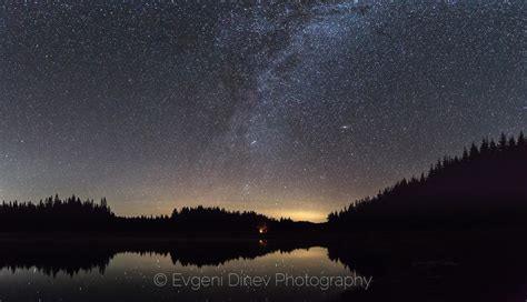 Звездно небе над Широка Поляна Фотобанка