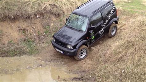 Learn how it drives and what features set the 2021 suzuki jimny apart from its rivals. Test Suzuki Jimny Offroad - YouTube