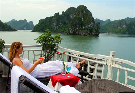 Halong Bay The Best Place For Women To Travel Solo Book A Halong