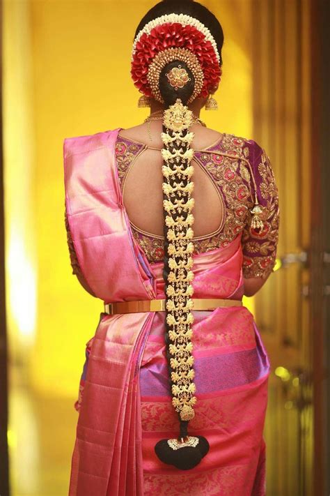 Ahead, 18 gorgeous indian wedding hairstyles inspired by real brides. Pin by Almeena Yadhav on Jadai billai, Malai ,Crown ...