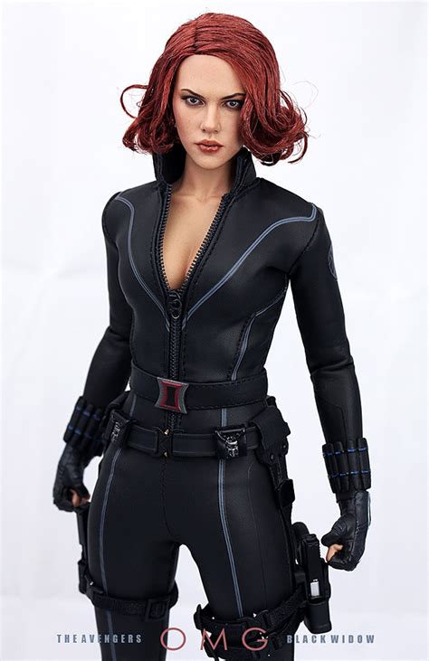 I had been trying to keep a cat family of 12. Hot Toys: Finale Figur: Black Widow