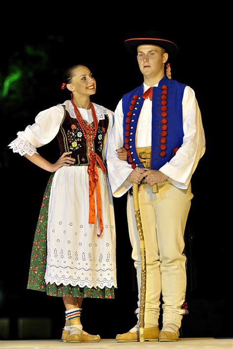 Poland folk dance team editorial photography. Image of fable - 20108352