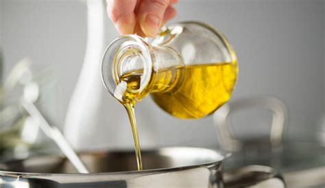 Jual habbasyi oil murni 210 kapsul | minyak habbatussauda. Cara Makan Minyak Zaitun Agar Badan Kekal Sihat & Berat ...