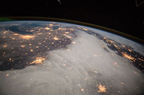 Nasa Celebrates Earth Day With 26 Jaw Dropping Images Of Our Planet