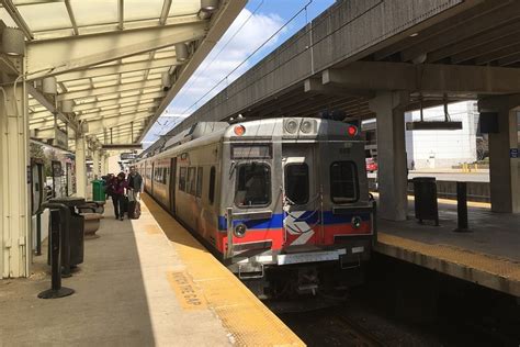 Which Amtrak Train Station Is Closest To Philadelphia Airport News