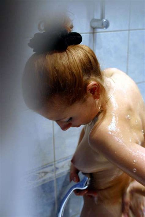 Free Samples From Watch Them Bathing Amateur Voyeur Photos Filmed In Bathrooms And Showers