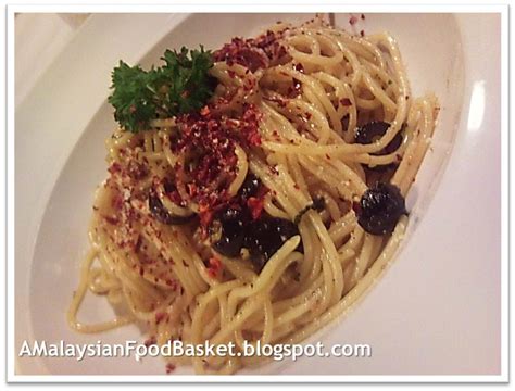 Ara damansara medical centre (admc), with its serene and luxurious ambience, is conveniently located at the junction of petaling jaya and shah alam, right across oasis ara. A Wandering Foodie: Olio Olio delight @ Gino's Recipe, Ara ...