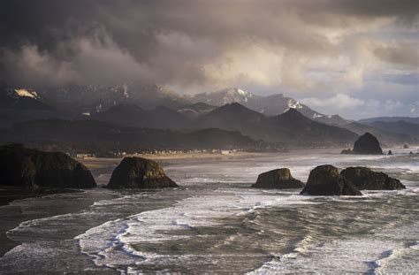 Winter Weather Comes To The Oregon Coast Cannon Beach Oregon United