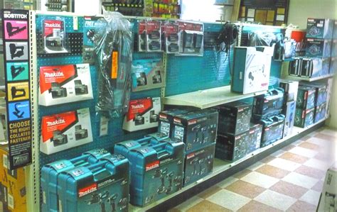 Hardware & Tools - Wallace Building Supply