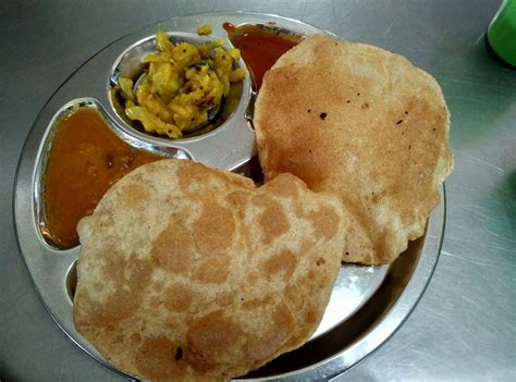 Restaurants near banana leaf restaurant. Niya's World: Dosa, Puri, Idli, Dal vada & Coffee @ Banana ...