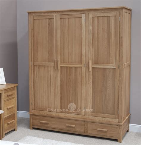 Bury Solid Oak 3 Door Wardrobe With Drawers Edmunds And Clarke Ltd