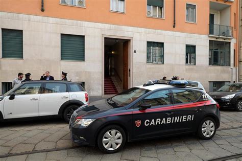 Sesso E Droga Con Enne Arrestata Cronaca Ansa