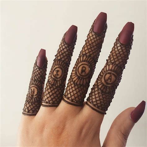 Beautiful Bridal Arabic Finger Mehndi Designs 2020 Latest Collection
