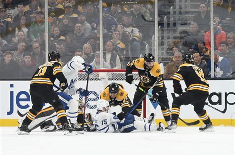 Recap Bruins Fall To Maple Leafs 6 4 Stanley Cup Of Chowder