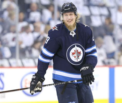 Laines first goal with columbus. Maaliverkot pöllysivät! Patrik Laine supervireessä NHL:n playoffeissa - teki tempun, johon on ...