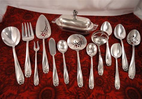 1847 rogers bros 53 piece daffodil pattern silverware silverplate. 1847 Rogers DAFFODIL Silverware Set Vintage 1950 Silver ...