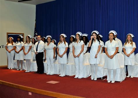 Ft Lauderdale Hosts A Pinning Ceremony For Nursing Students Keiser