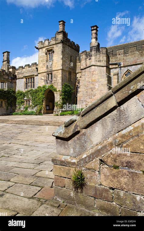 Haddon Hall Hi Res Stock Photography And Images Alamy