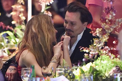 Johnny Depp Talked About How He Fell In Love With Amber Heard News 4y