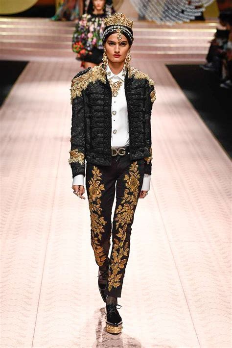 Dolce And Gabbana Spring 2019 Ready To Wear Collection Runway Looks