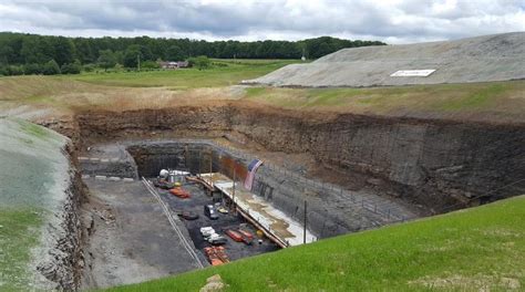 Trump Eras First New Coal Mine Opens In Pennsylvania Cgtn