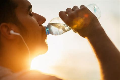 Watch Out For These 5 Unusual Signs Of Dehydration