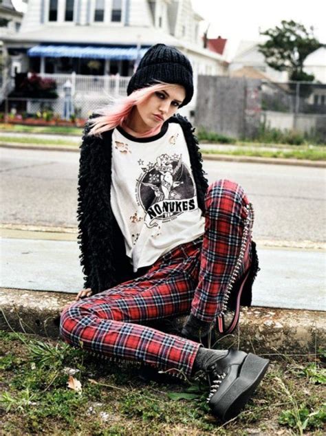 Female Punk Outfit Vlrengbr