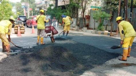 Sudin Bina Marga Perbaiki 7 203 Titik Jalan Rusak Di Jakarta Utara