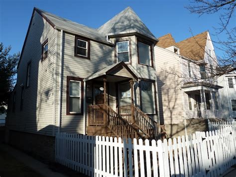 The Chicago Real Estate Local Sold First Time Buyers Choose Single