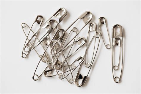 10 Unexpected Ways To Use Safety Pins Safety Pin Pin Safety