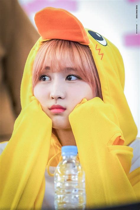 Momo Twice 10 Photos Of Twice Momo Showing Her Cute Charms