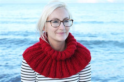 Ravelry Knitted Ribbed Cowl Pattern By Louise Bollanos