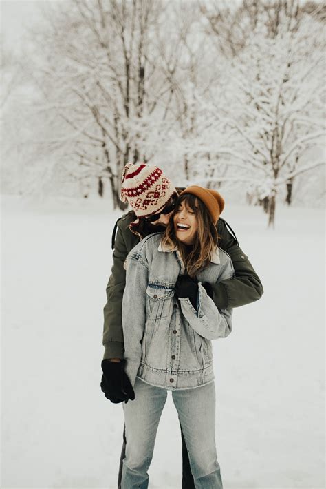 Photo Couple Couple Shoot Couple Posing Snow Engagement Photos