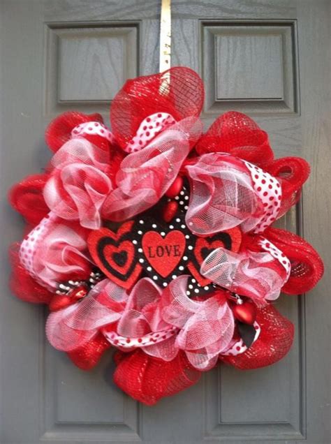 Valentines Day Wreath 15 Striking Wreath Ideas For Valentines Day