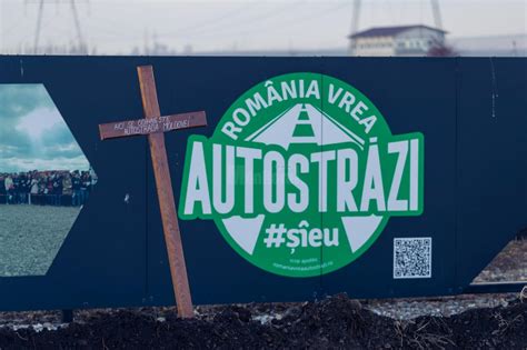 Mandachi has called on the help of other businesses and people to support his romania wants motorways. Ultima ora local: Stefan Mandachi a ingropat primul metru ...