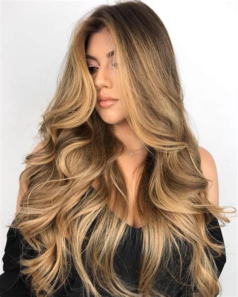 20 Absolutely Stunning Honey Blonde Hair Colors In 2020