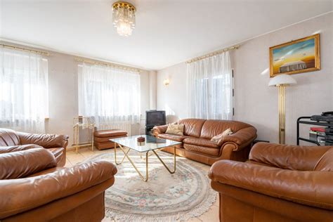 It is composed of seven villages: Vanzare vila tip conac Poiana Campina - Case Vechi