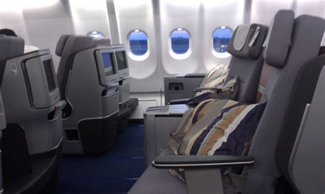 17 Lufthansa Airbus Industrie A330 300 Business Class  Airbus Way