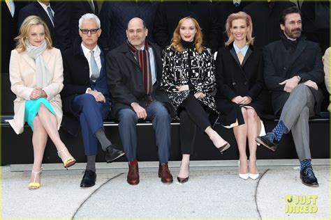 Jon Hamm And Mad Men Cast Unveil Draper Bench In Nyc Photo 3332055