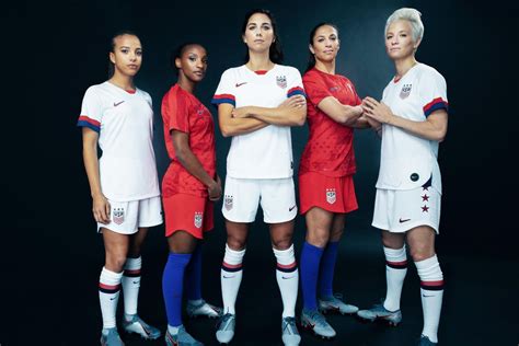 Soccer store® for all your official uswnt & usmnt men's apparel. The new Nike USWNT kits for the 2019 World Cup are so damn ...